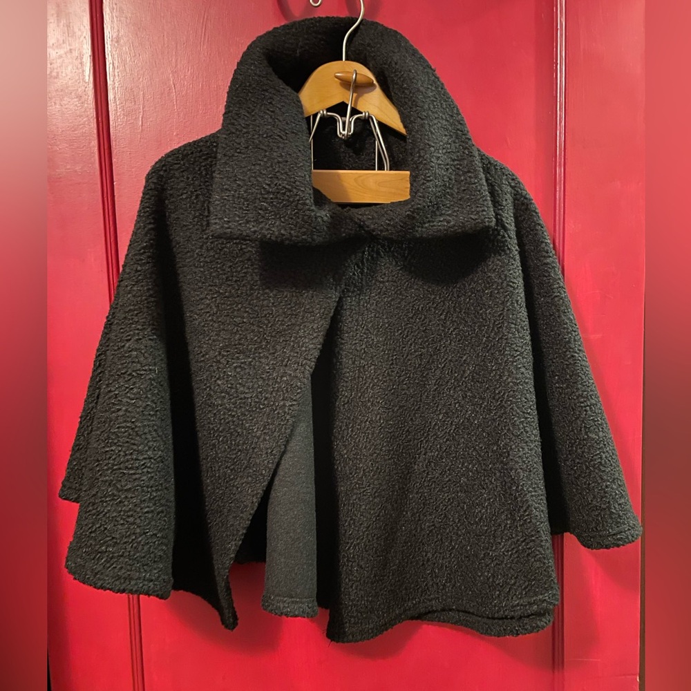 Anthropologie Black Sherpa Cape OS
